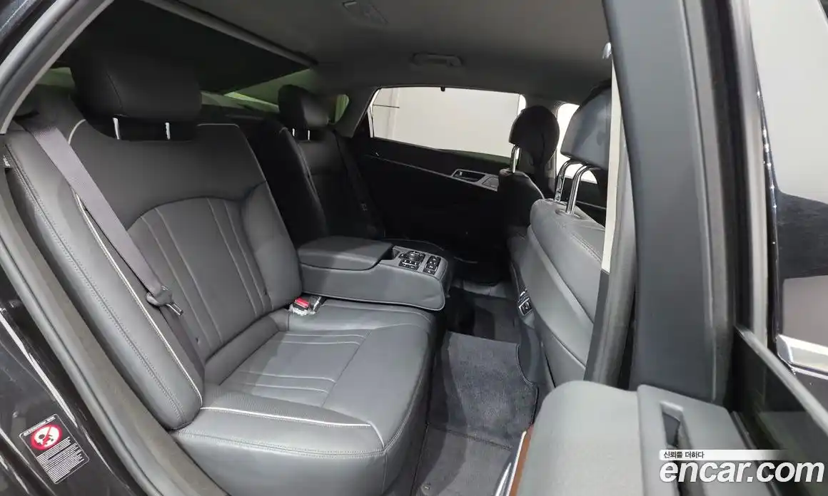 Genesis G80 2018 3.3 Автомат в Москве № 717054, фото 19