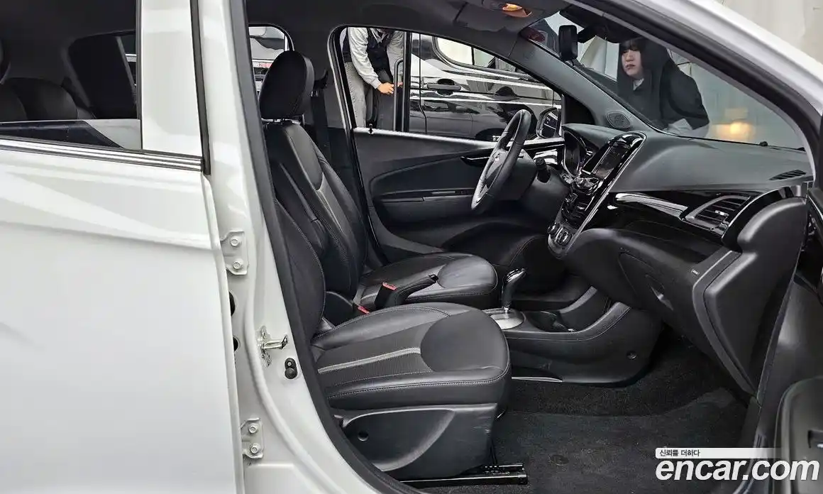 Chevrolet Spark 2022 1.0 Автомат в Москве № 717827, фото 11