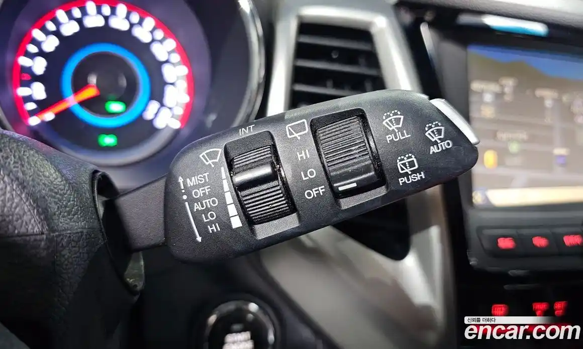 SsangYong TIBOLI 2015 1.6 Автомат в Москве № 717999, фото 14