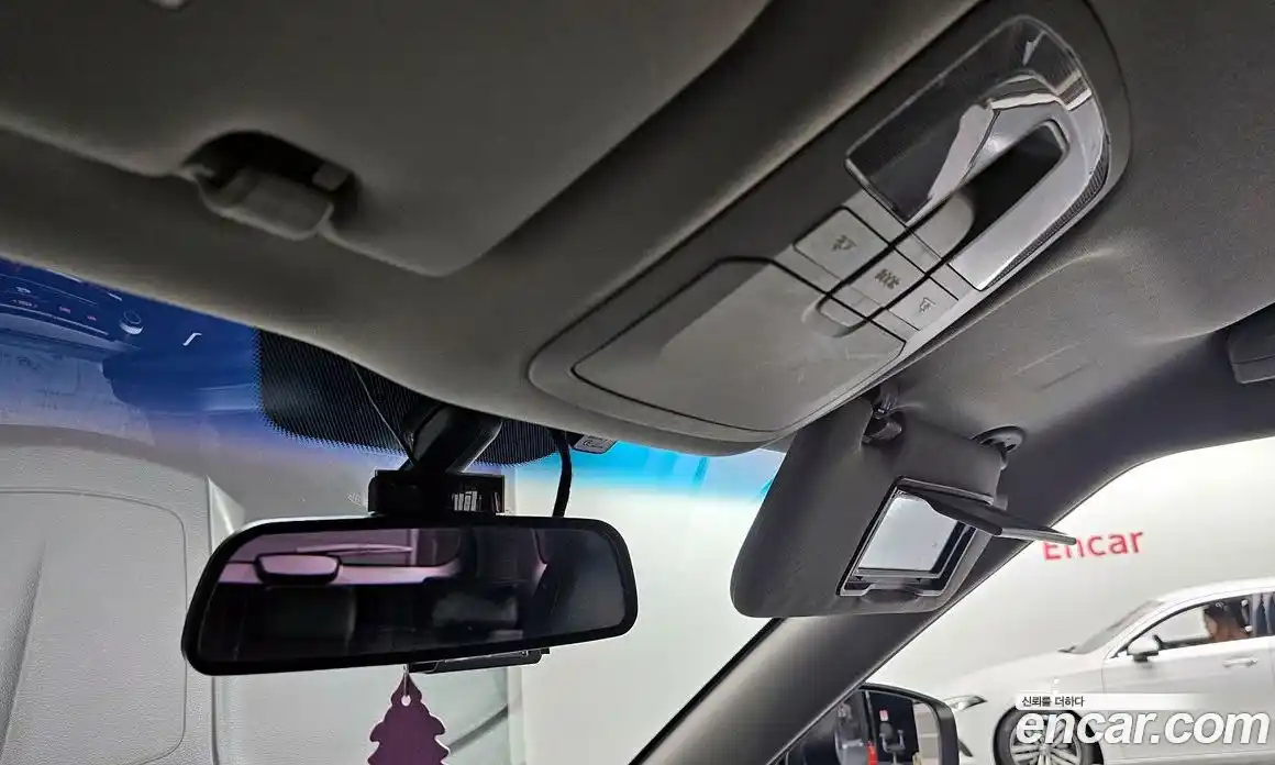 SsangYong TIBOLI 2016 1.6 Автомат в Москве № 718266, фото 18