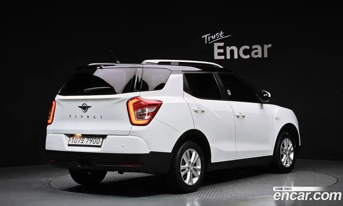 SsangYong TIBOLI 2016 1.6 Автомат в Москве № 718266, фото 2