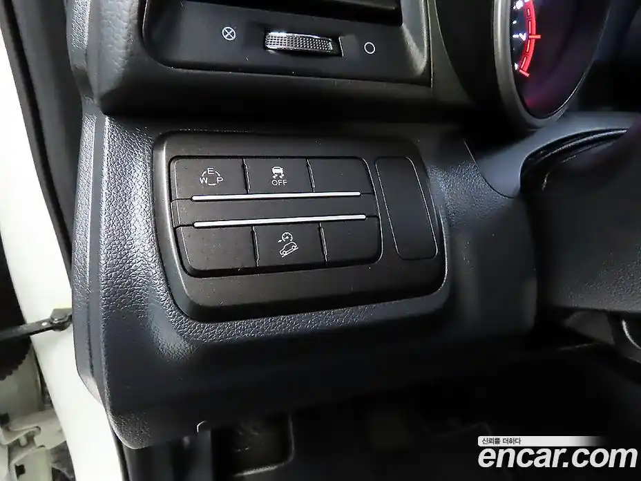 SsangYong TIBOLI 2019 1.6 Автомат в Москве № 718680, фото 15