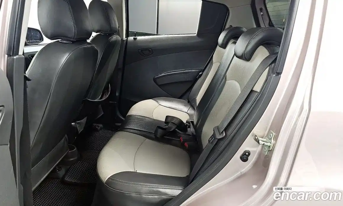 Chevrolet Matiz 2011 1.0 Автомат в Москве № 719313, фото 12