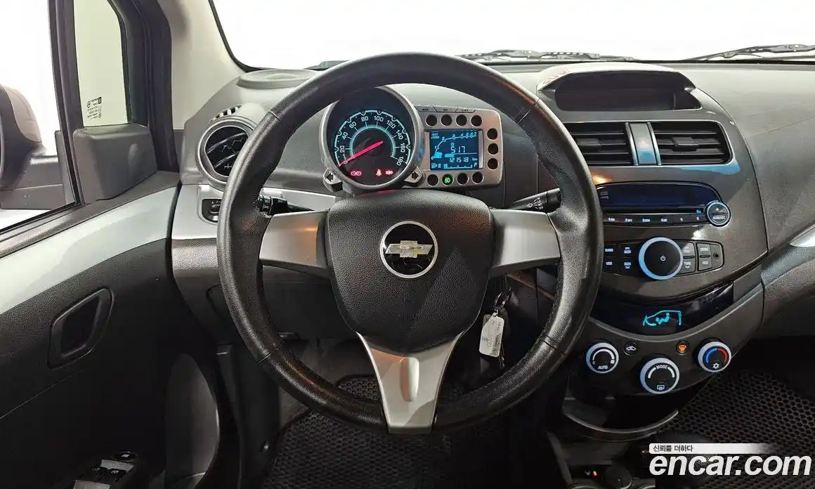 Chevrolet Matiz 2011 1.0 Автомат в Москве № 719313, фото 13