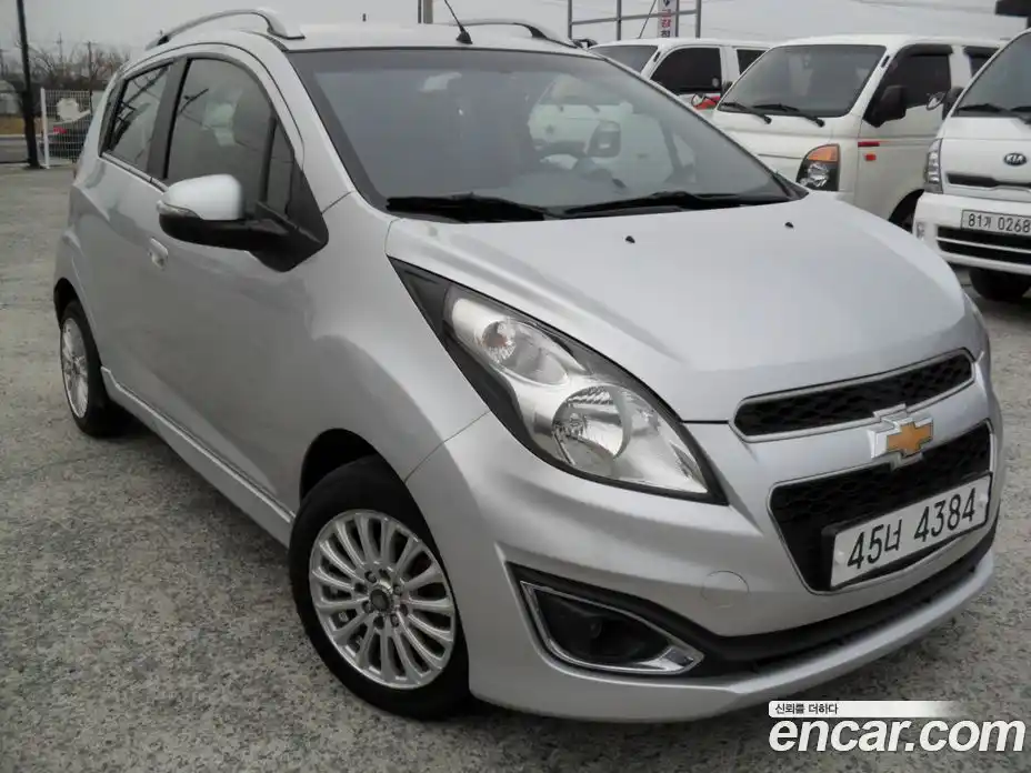 Chevrolet Spark 2013 1.0 Автомат в Москве № 719478, фото 1