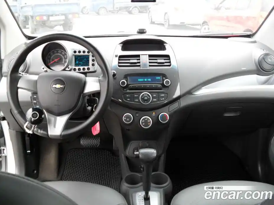 Chevrolet Spark 2013 1.0 Автомат в Москве № 719478, фото 7