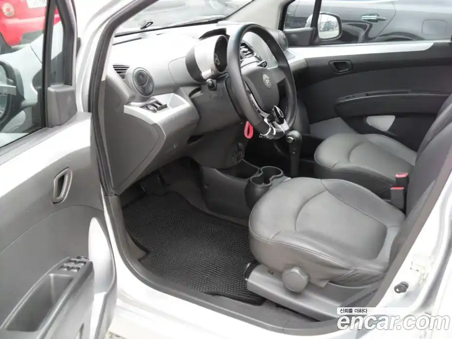 Chevrolet Spark 2013 1.0 Автомат в Москве № 719478, фото 8