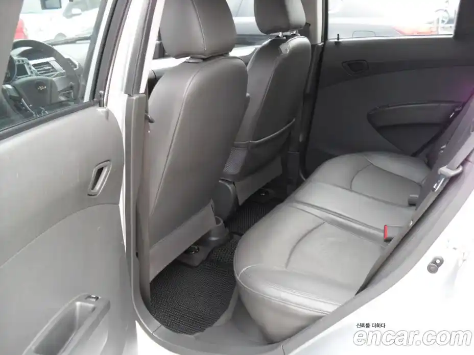Chevrolet Spark 2013 1.0 Автомат в Москве № 719478, фото 9