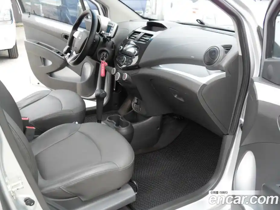 Chevrolet Spark 2013 1.0 Автомат в Москве № 719478, фото 10
