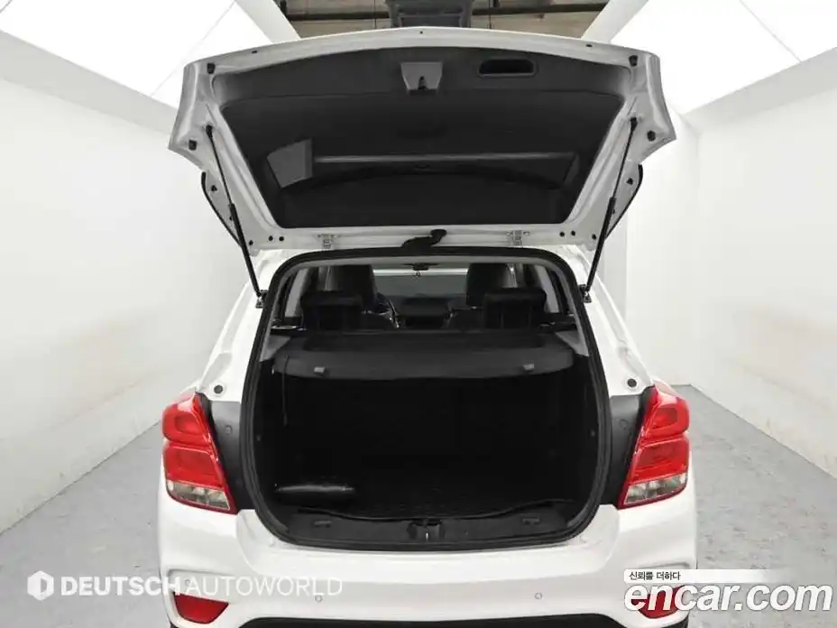 Chevrolet Trax 2018 1.4 Автомат в Москве № 719480, фото 19