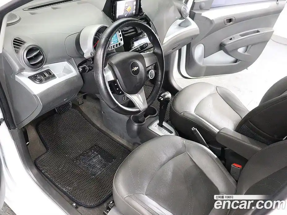 Chevrolet Spark 2013 1.0 Автомат в Москве № 719502, фото 18