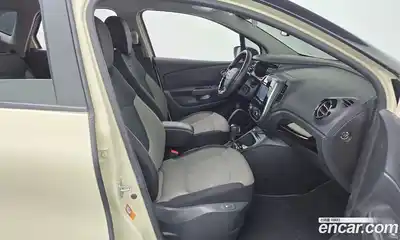 Renault QM3 2014 1.5 Автомат в Москве № 719985, миниатюра 11