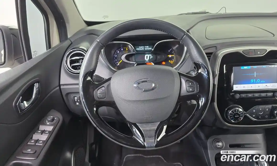 Renault QM3 2014 1.5 Автомат в Москве № 719985, фото 13