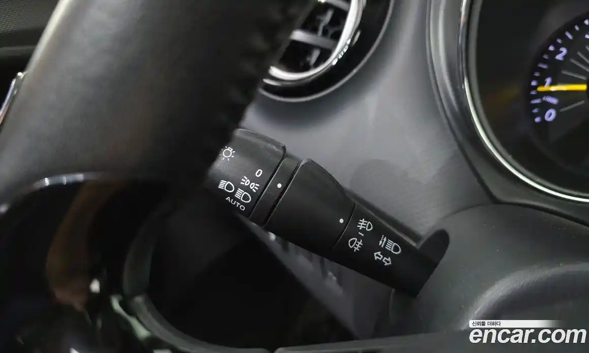 Renault QM3 2014 1.5 Автомат в Москве № 719985, фото 17