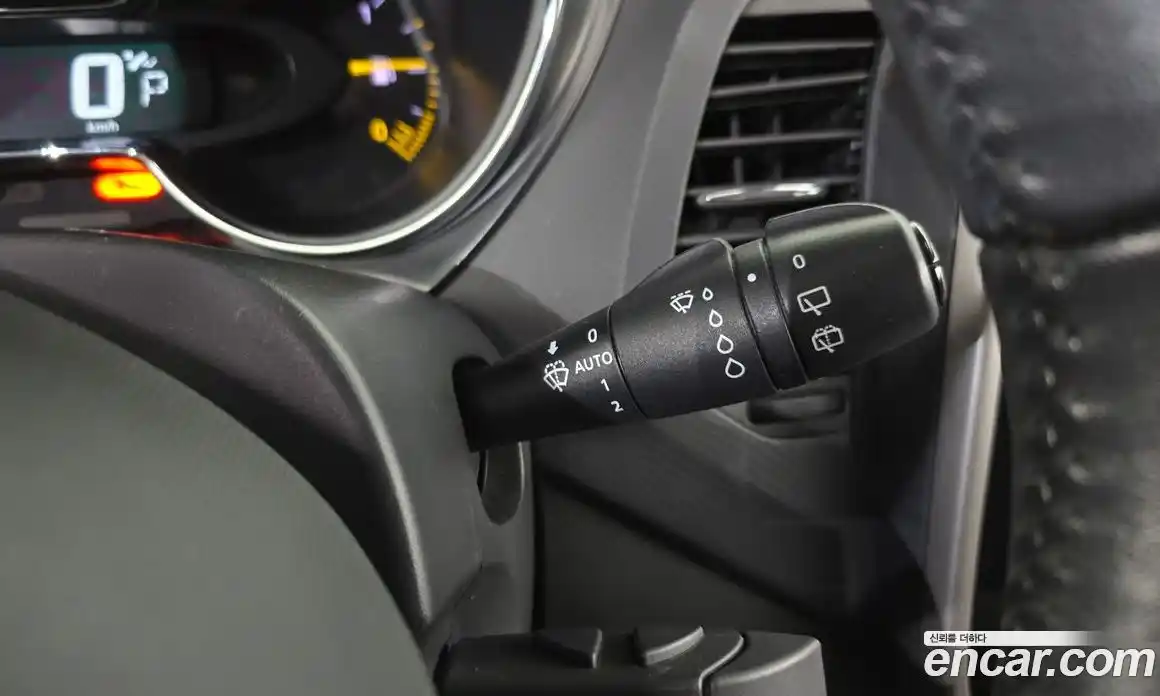 Renault QM3 2014 1.5 Автомат в Москве № 719985, фото 18