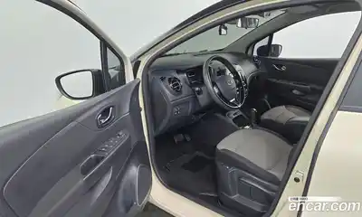 Renault QM3 2014 1.5 Автомат в Москве № 719985, миниатюра 10