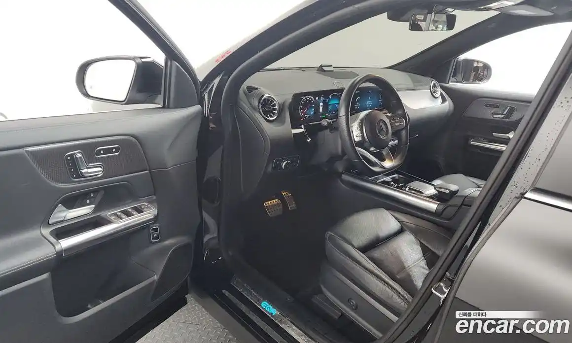 Mercedes-Benz EQA 2021 0.2 Автомат в Москве № 722015, фото 10