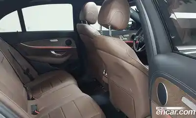 Mercedes-Benz E-Class 2021 2.0 Автомат в Москве № 722314, миниатюра 10