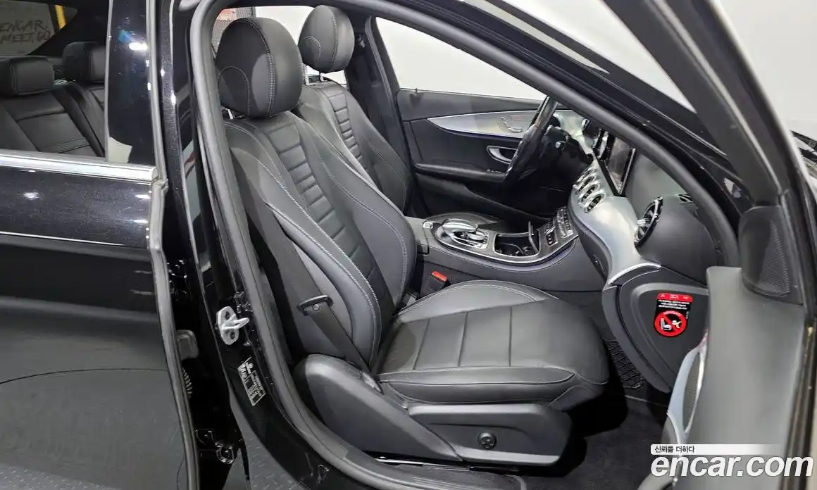 Mercedes-Benz E-Class 2020 2.0 Автомат в Москве № 722445, фото 12