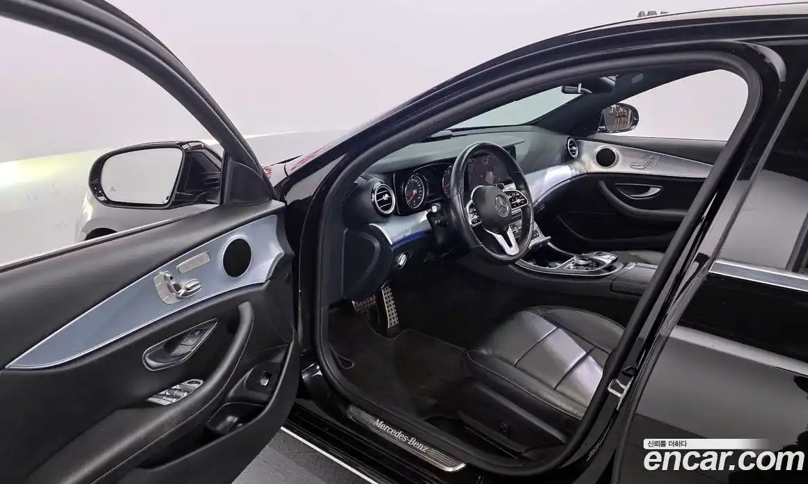 Mercedes-Benz E-Class 2020 2.0 Автомат в Москве № 722445, фото 10