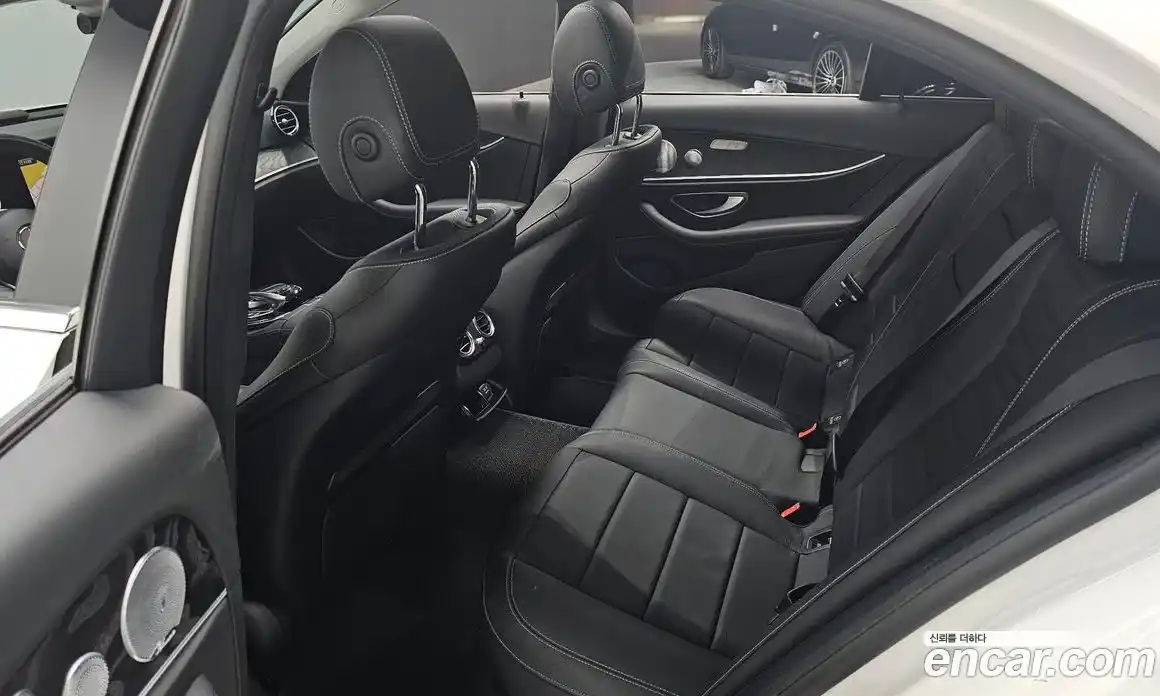 Mercedes-Benz E-Class 2019 2.0 Автомат в Москве № 722725, фото 12