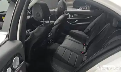 Mercedes-Benz E-Class 2019 2.0 Автомат в Москве № 722725, миниатюра 12