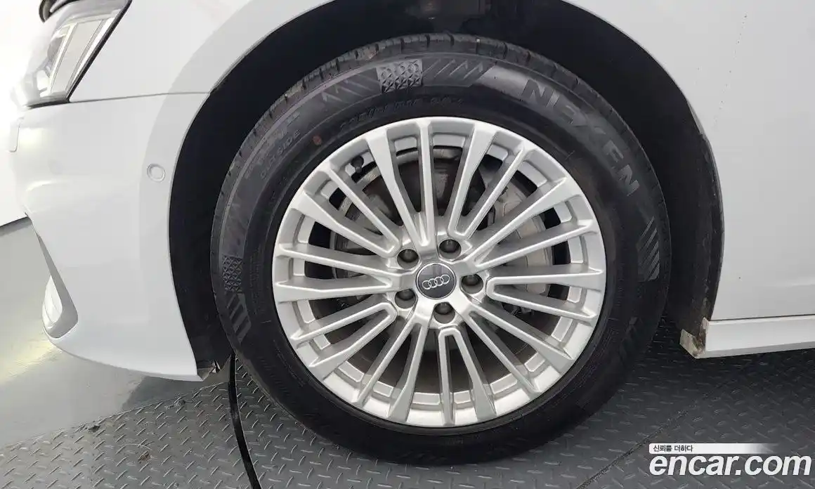 Audi A6 2020 2.0 Автомат в Москве № 723359, фото 5