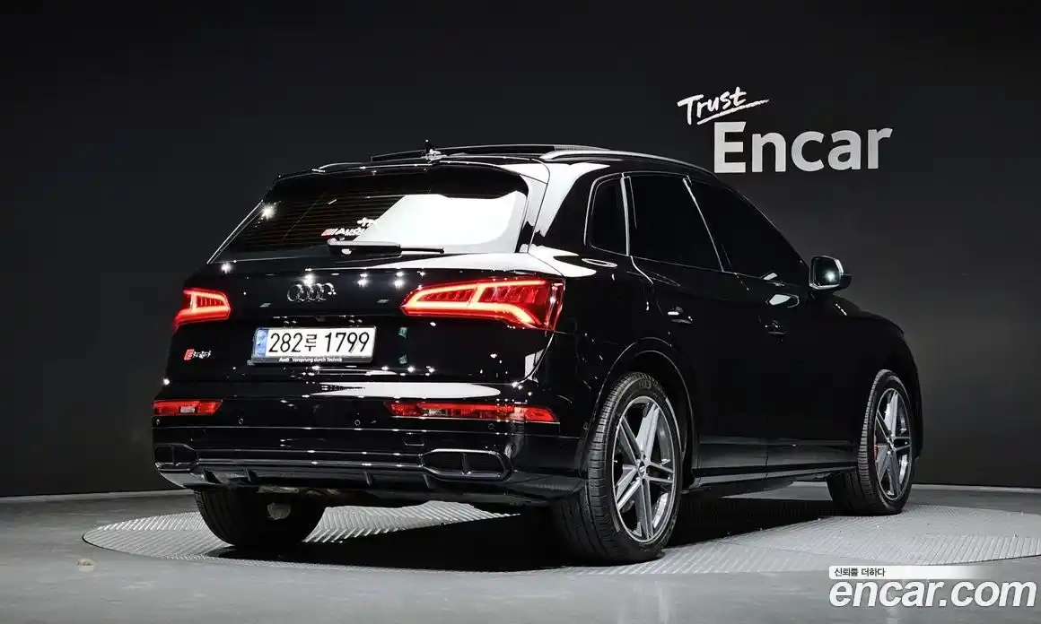 Audi SQ5 2020 3.0 Автомат в Москве № 723445, фото 2