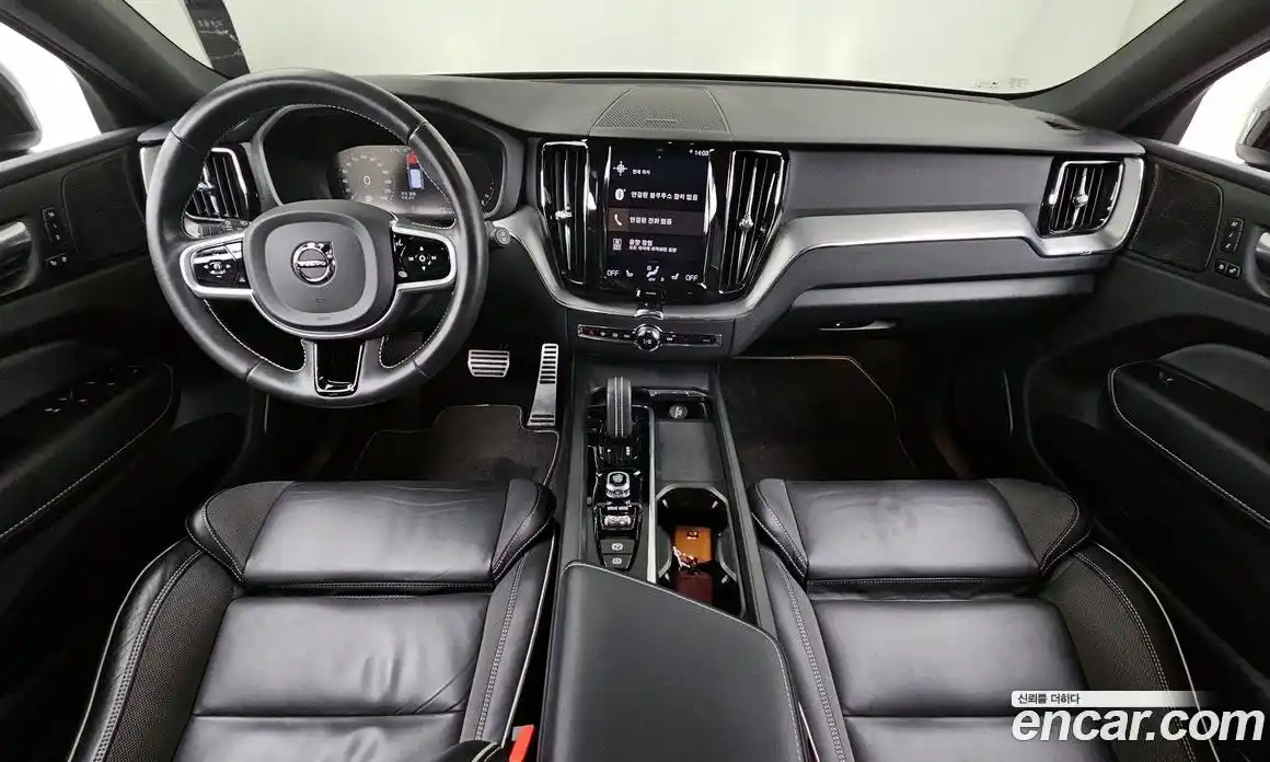 Volvo XC60 2021 2.0 Автомат в Москве № 724082, фото 7