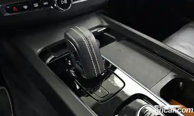 Volvo XC60 2021 2.0 Автомат в Москве № 724082, миниатюра 9