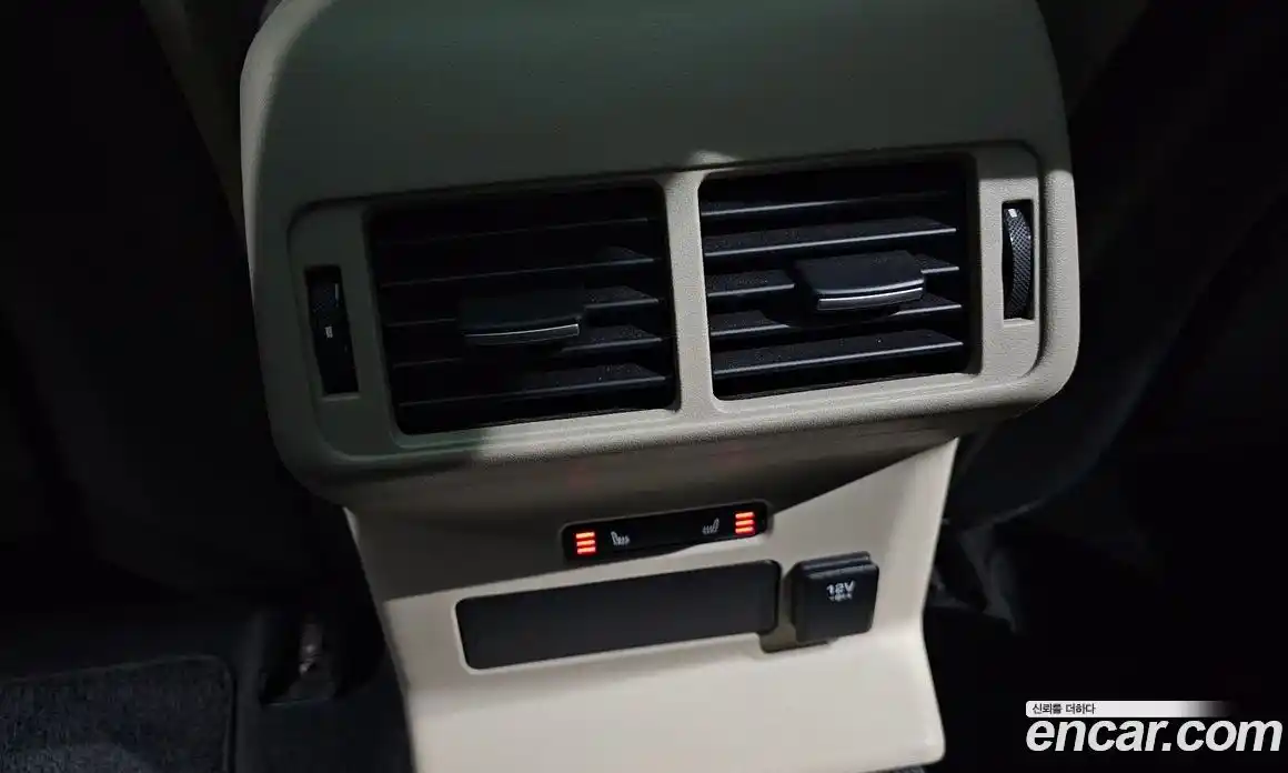 Land Rover Range-Rover Velar 2018 3.0 Автомат в Москве № 724418, фото 18