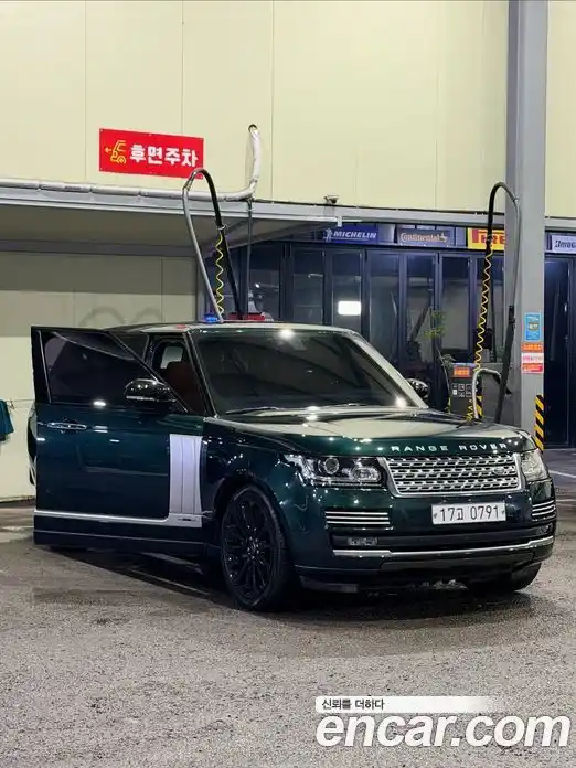 Land Rover Range-Rover 2016 5.0 Автомат в Москве № 724618, фото 1