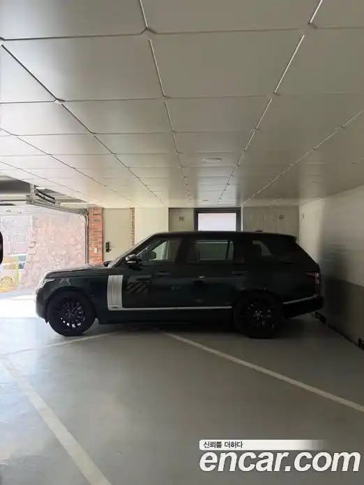 Land Rover Range-Rover 2016 5.0 Автомат в Москве № 724618, фото 11