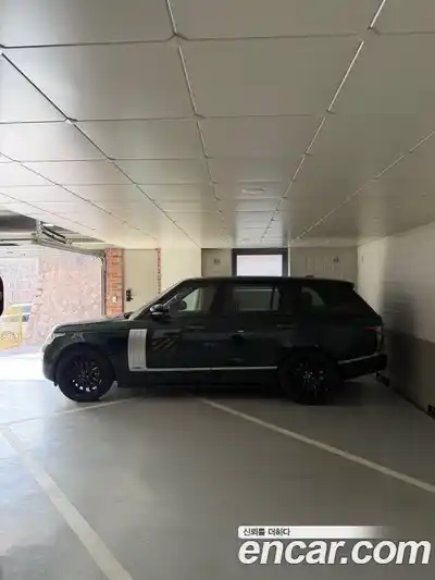 Land Rover Range-Rover 2016 5.0 Автомат в Москве № 724618, миниатюра 11