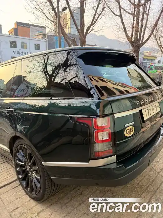 Land Rover Range-Rover 2016 5.0 Автомат в Москве № 724618, фото 17