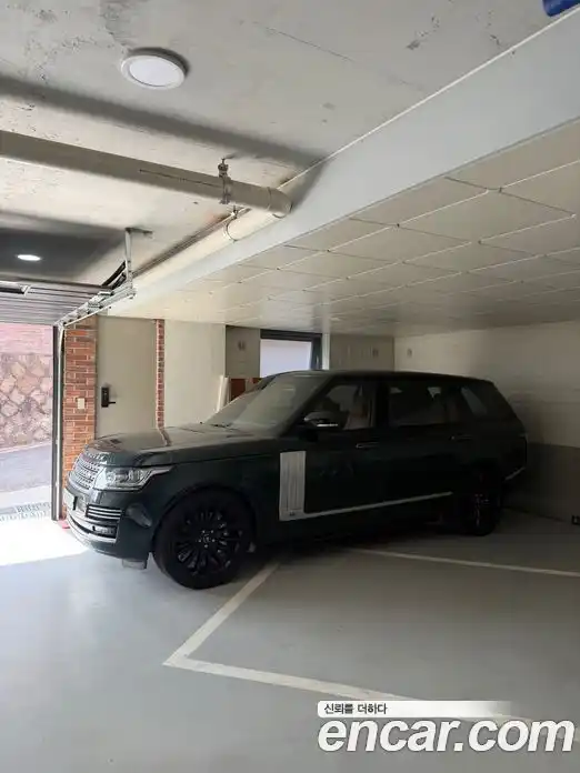 Land Rover Range-Rover 2016 5.0 Автомат в Москве № 724618, фото 10