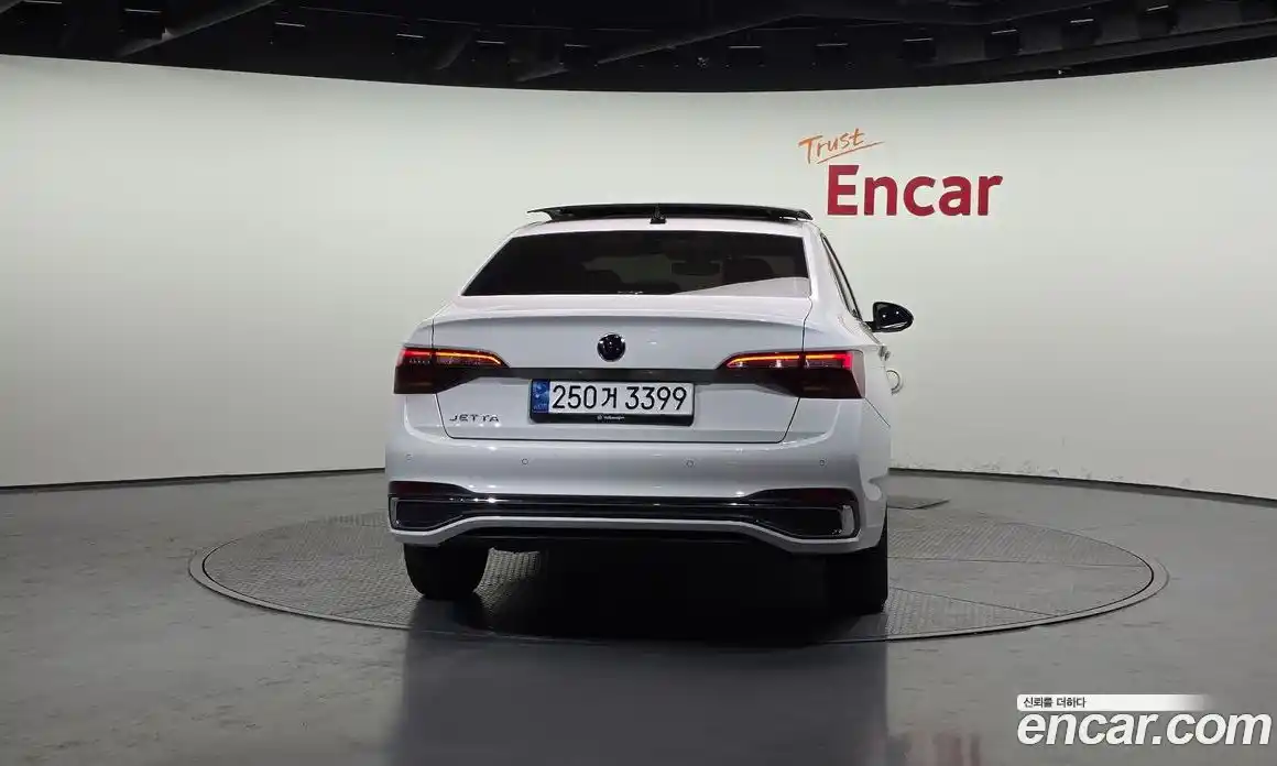 Volkswagen Jetta 2023 1.5 Автомат в Москве № 724997, фото 4