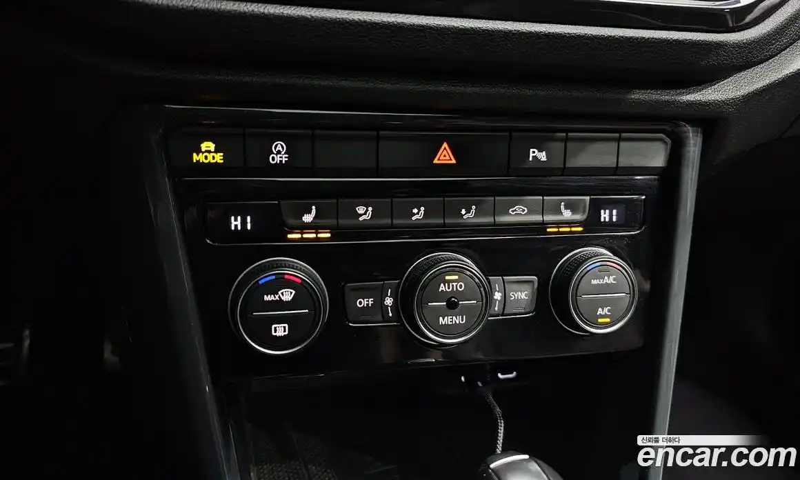 Volkswagen T-Roc 2021 2.0 Автомат в Москве № 725127, фото 18