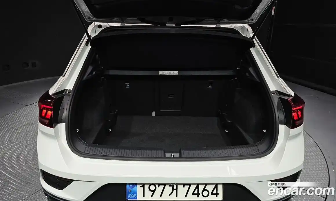 Volkswagen T-Roc 2021 2.0 Автомат в Москве № 725127, фото 20