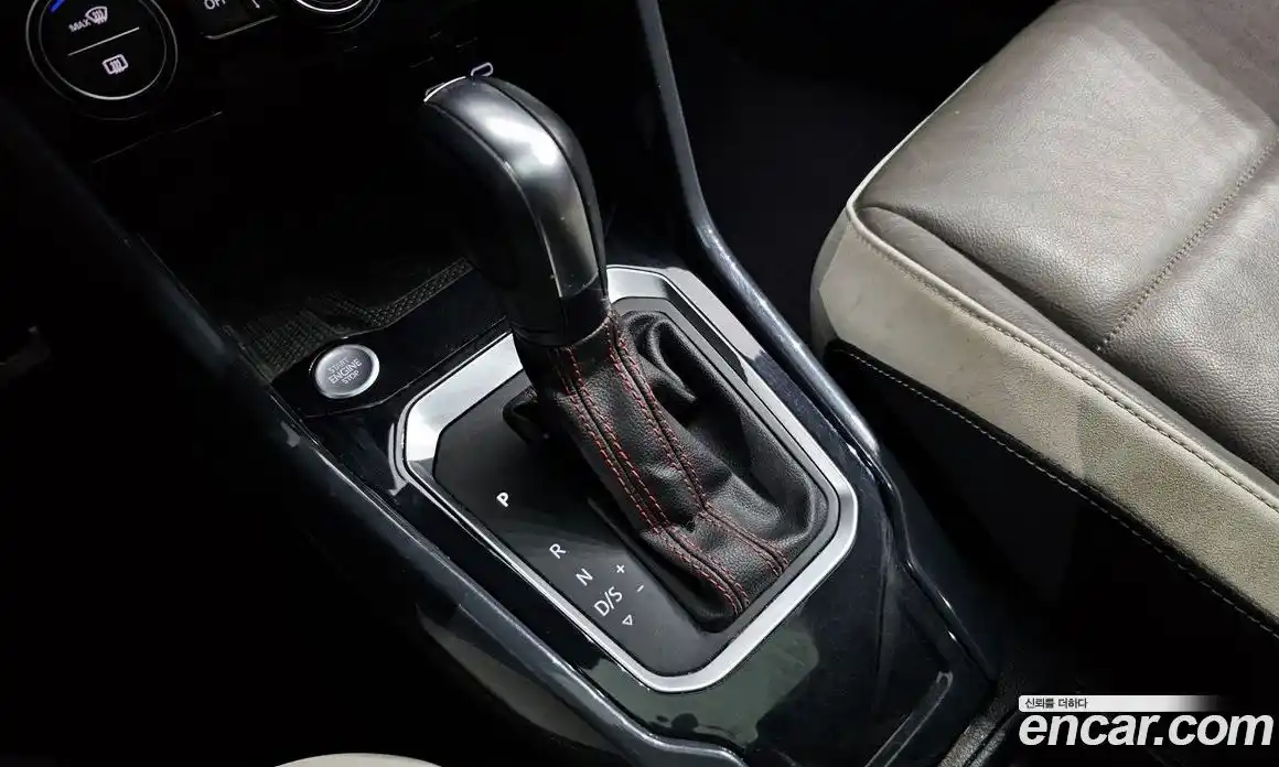 Volkswagen T-Roc 2021 2.0 Автомат в Москве № 725127, фото 9