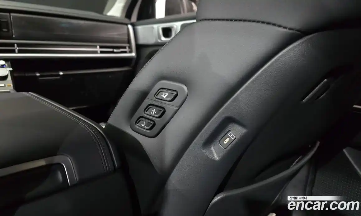 Hyundai Santa Fe 2024 1.6 Автомат в Москве № 745706, фото 18