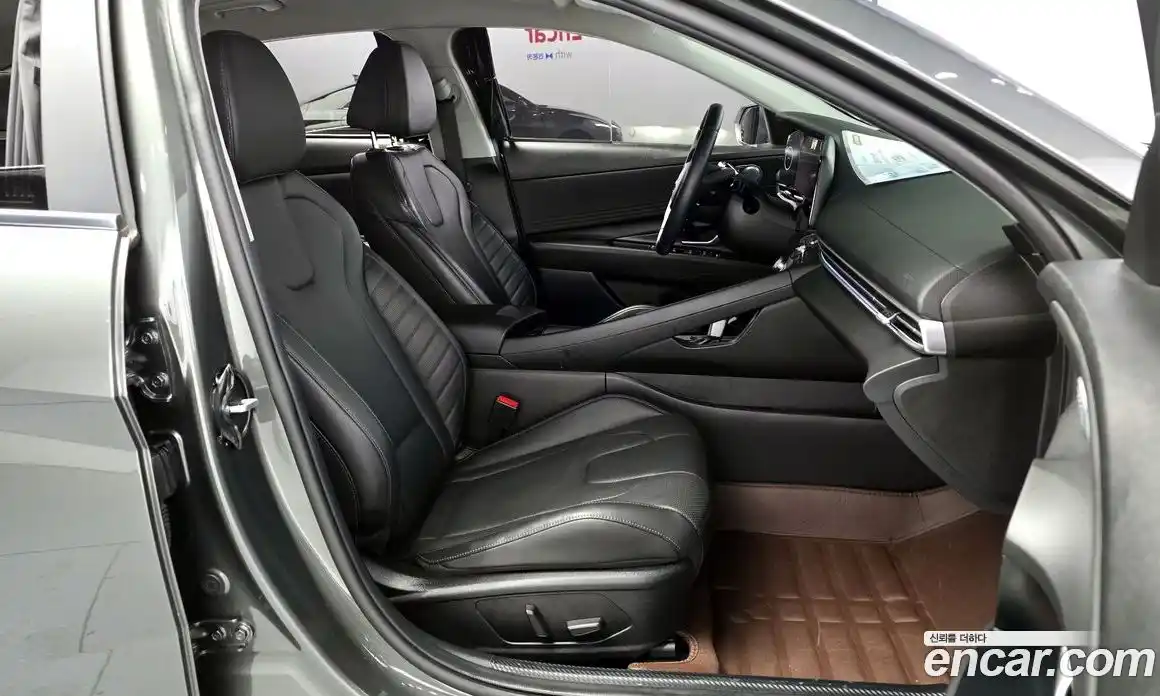 Hyundai Avante 2022 1.6 Автомат в Москве № 745931, фото 11