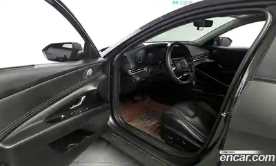 Hyundai Avante 2022 1.6 Автомат в Москве № 745931, миниатюра 10