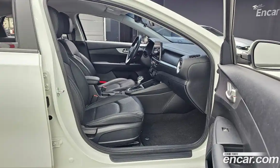 Kia K3 2022 1.6 Автомат в Москве № 746290, фото 11