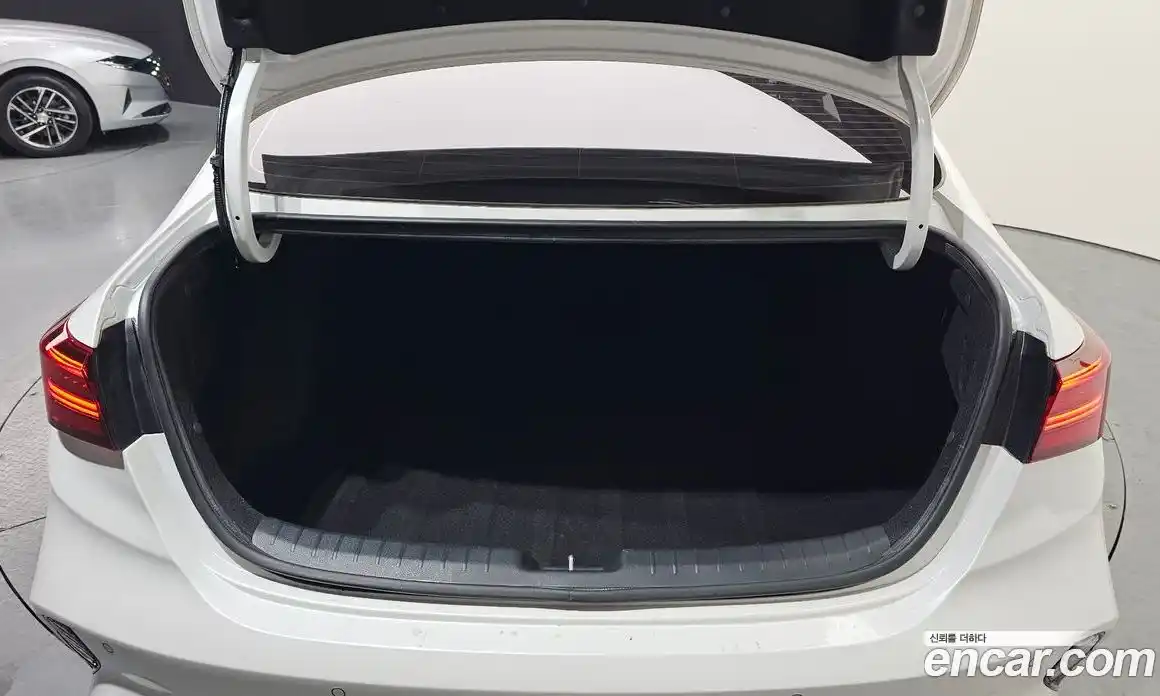 Kia K3 2022 1.6 Автомат в Москве № 746290, фото 20