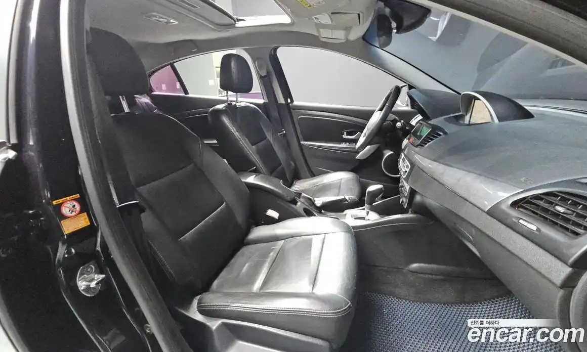 Renault SM3 2011 1.6 гидро в Москве № 747508, фото 11
