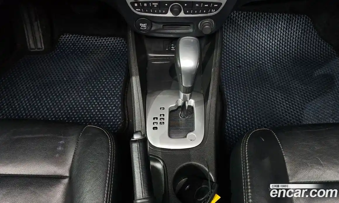 Renault SM3 2011 1.6 гидро в Москве № 747508, фото 9