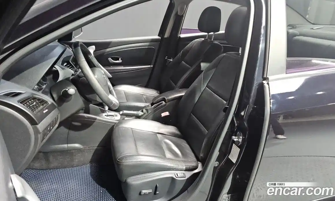 Renault SM3 2011 1.6 гидро в Москве № 747508, фото 10