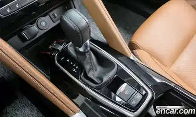 Renault QM6 2024 2.0 Автомат в Москве № 748232, миниатюра 9