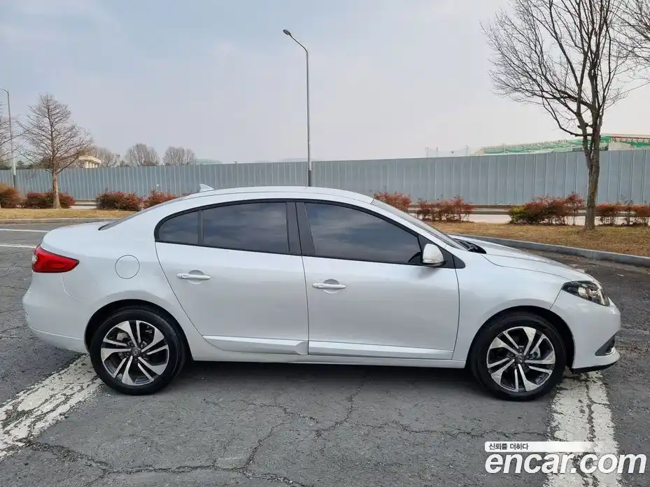 Renault SM3 2019 1.6 Автомат в Москве № 748349, фото 5